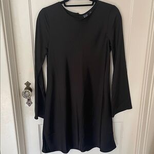 Gap Black Long Sleeve Midi Dress • NWT • Size Medium